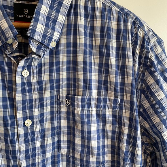 Victorinox Men's XL Blue White Plaid Button Down Short Sleeve Shirt Tailored Fit - Picture 2 of 7